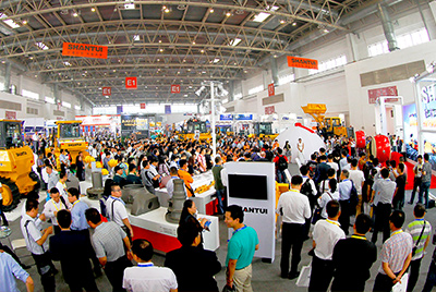 9月22-25日，第十三屆中國（北京）國際工程機械、建材機械及礦山機械展覽與技術(shù)交流會(huì )（BICES 2015）在中國國際展覽中心新館舉行。